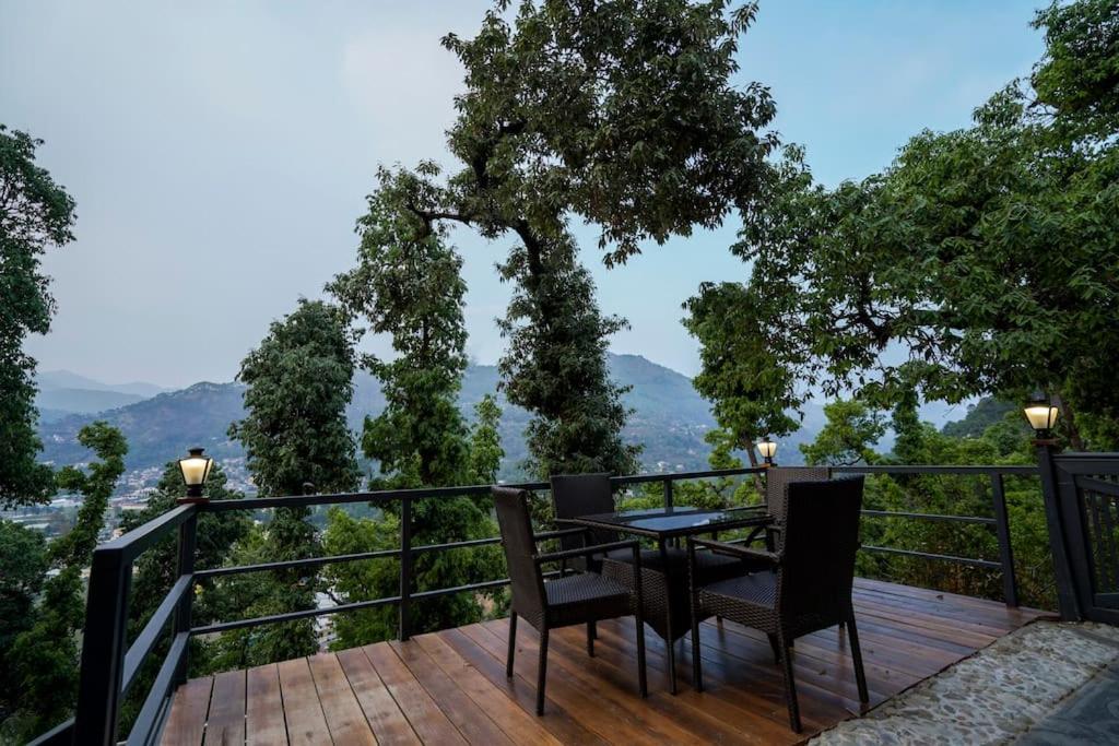The Apricity Bhimtal Luaran gambar